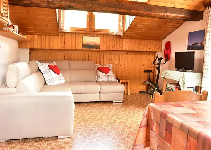 Lägenhet Mansarda Caviola